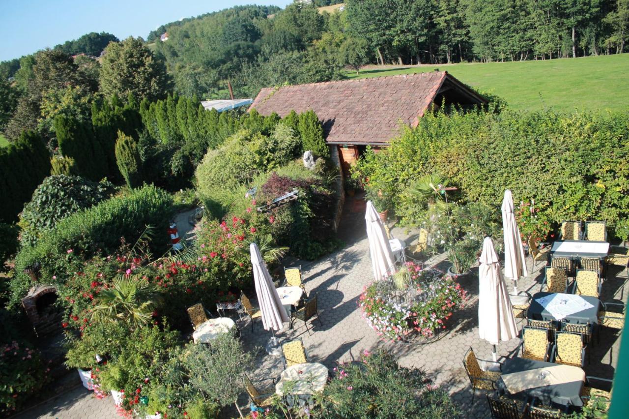 Landhotel Erhardt Bad Waltersdorf Exterior photo