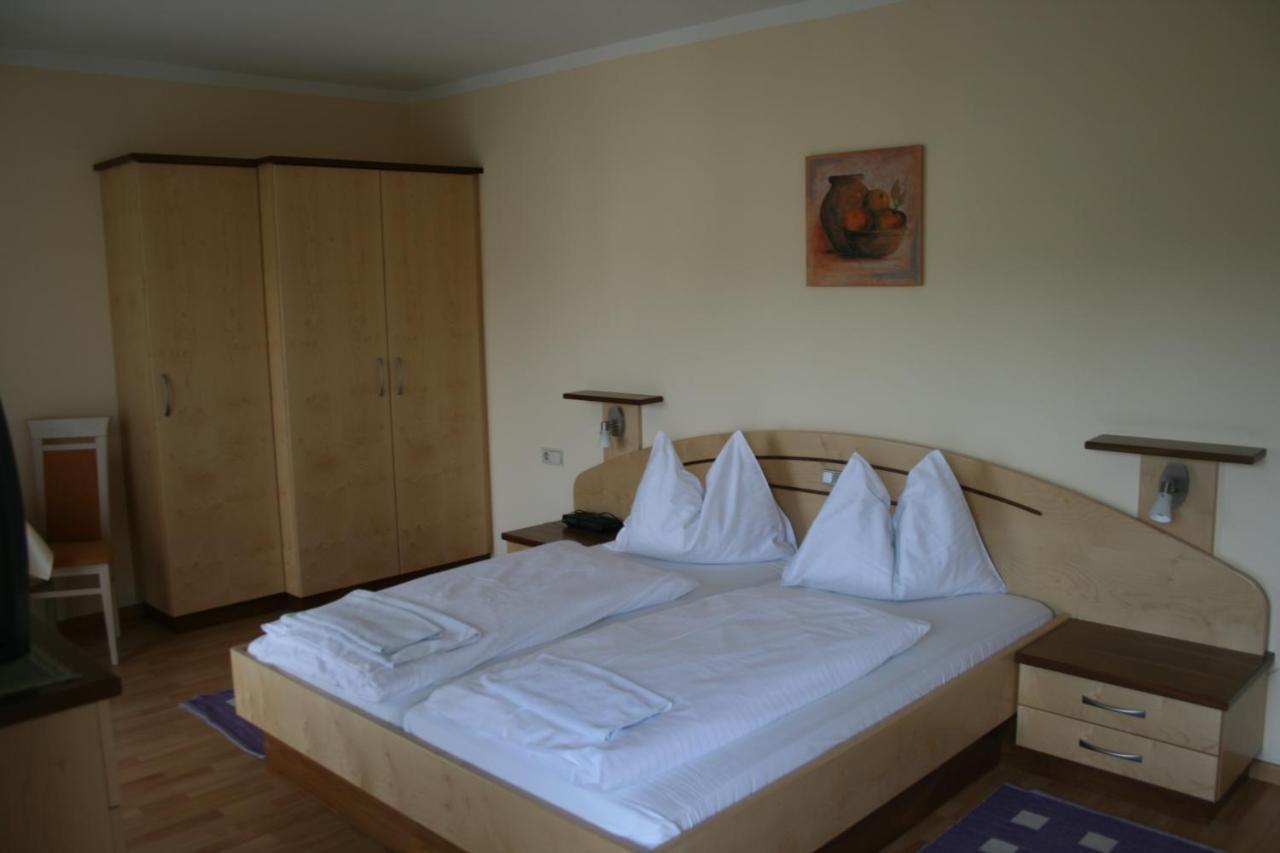 Landhotel Erhardt Bad Waltersdorf Exterior photo
