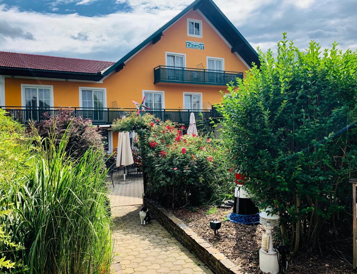 Landhotel Erhardt Bad Waltersdorf Exterior photo